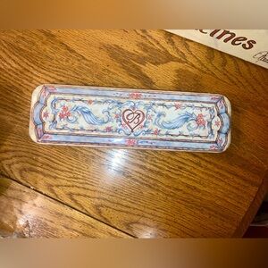 Brighton Tin for Watches, Necklaces or other Jewelry.